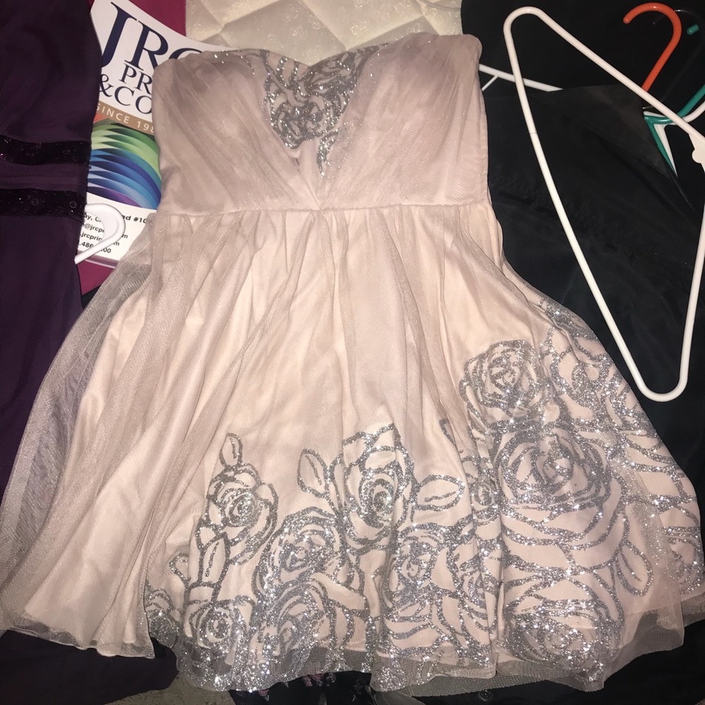 Short pink/ nude dress